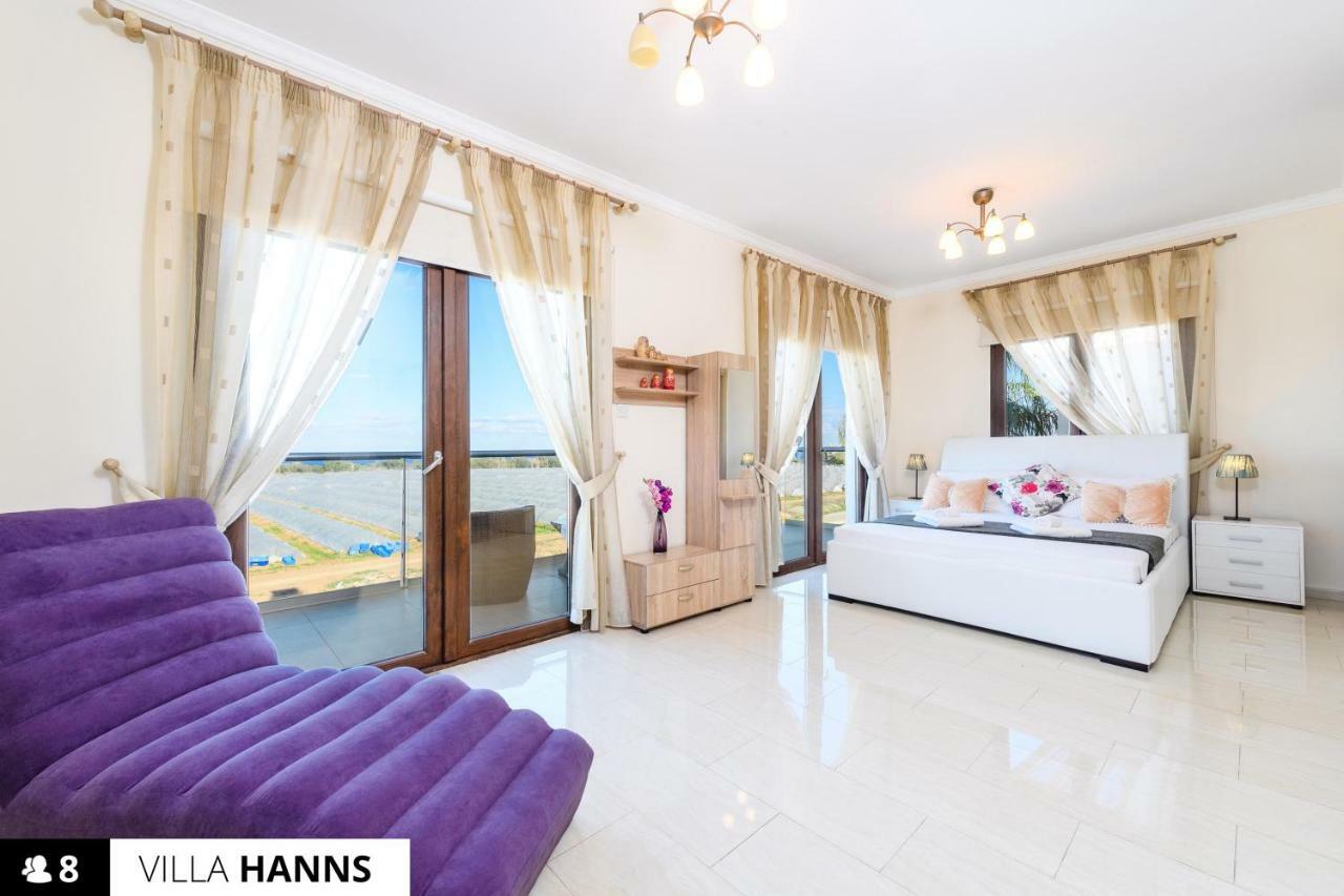 Blue Water Bay Villas Paralímni Eksteriør bilde