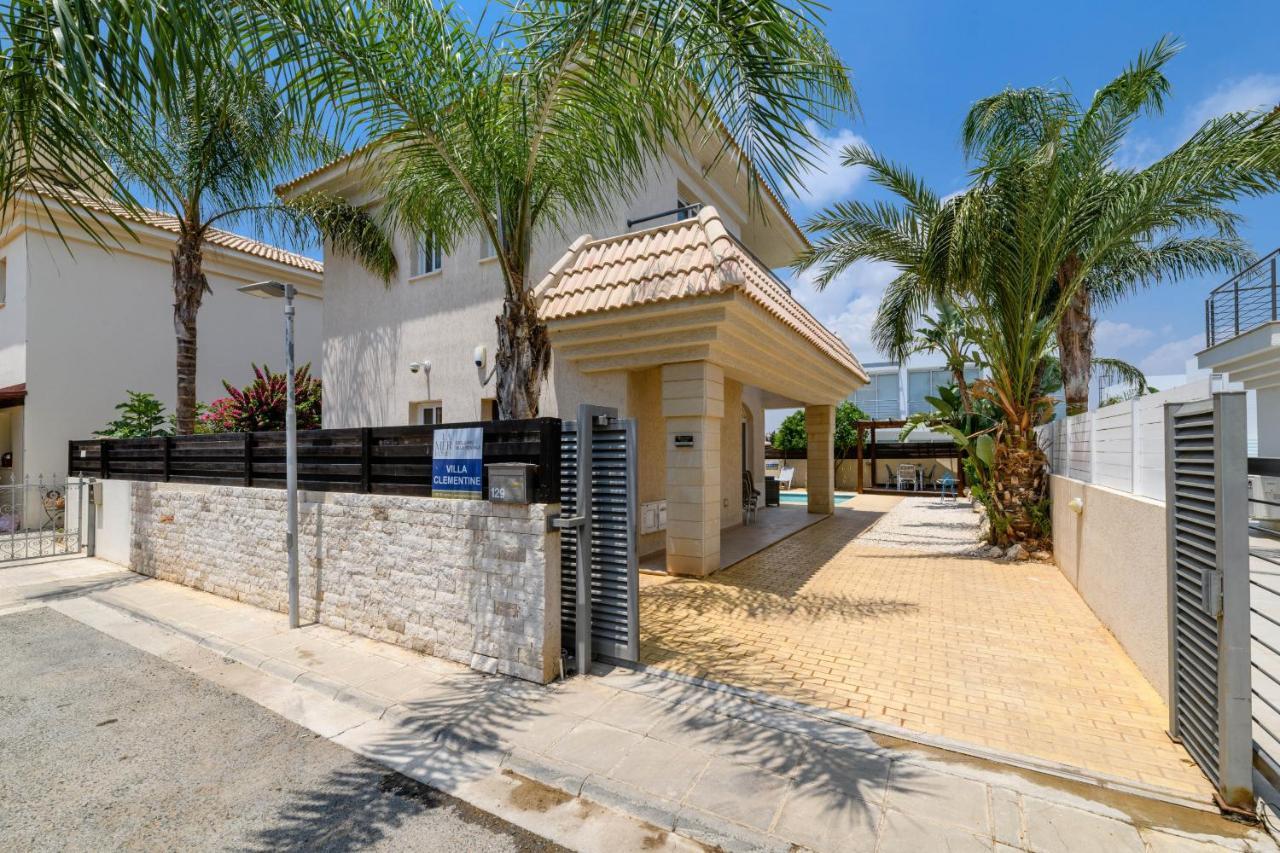 Blue Water Bay Villas Paralímni Eksteriør bilde
